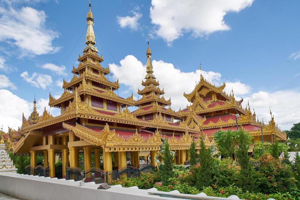 Hotel Emerald Land Mandalay