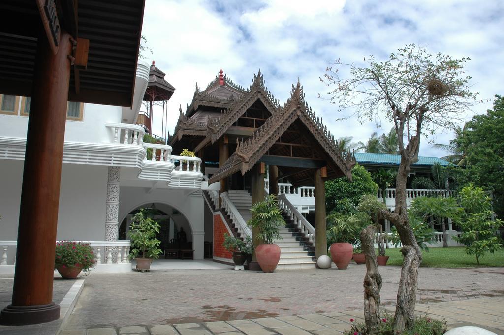 Hotel Emerald Land Mandalay