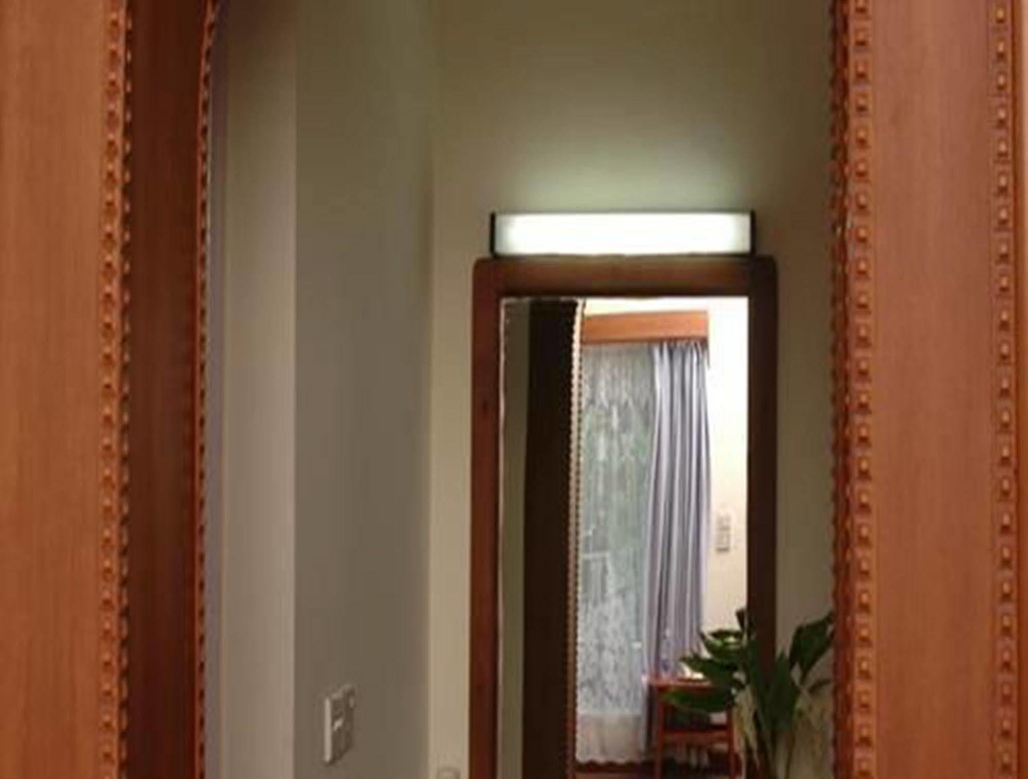 Hotel Emerald Land Mandalay