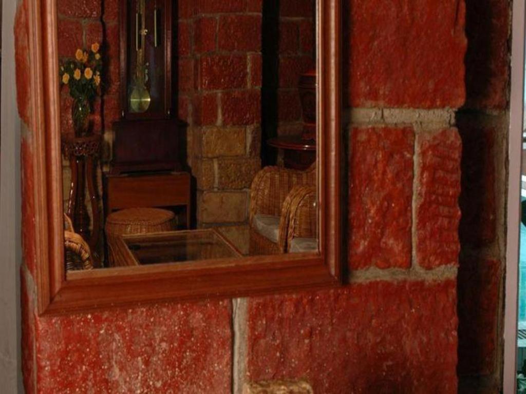 Emerald Land Inn 2*